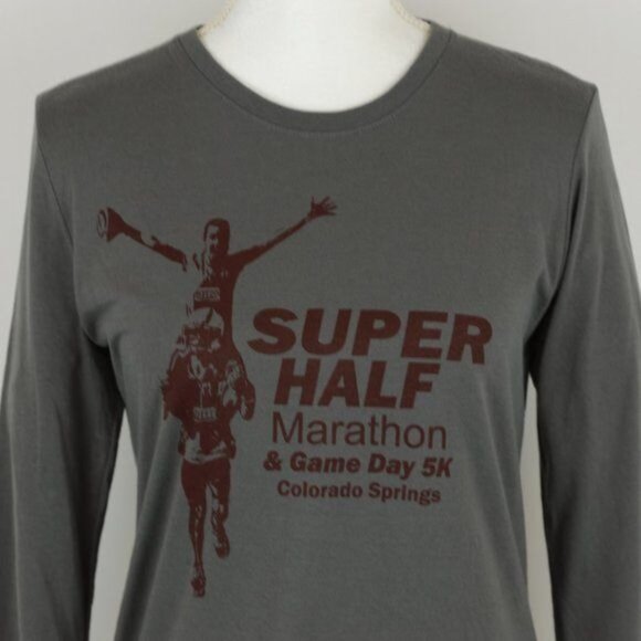 Gildan Performance Women's Medium Gray Red Graphic Crewneck Long Sleeve Tee - Picture 2 of 5